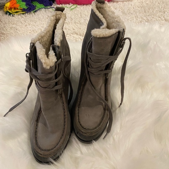 Sam Edelman Lace-up Platform Boots. Gray/Brown. Sz 8 - Picture 2 of 10